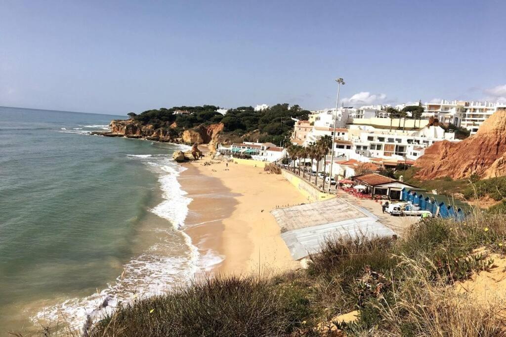 Appartement Magnifique Duplex Avec Piscine En Bord De Mer à Olhos de Agua  Extérieur photo