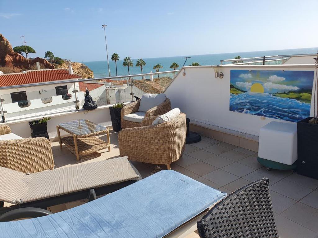 Appartement Magnifique Duplex Avec Piscine En Bord De Mer à Olhos de Agua  Extérieur photo