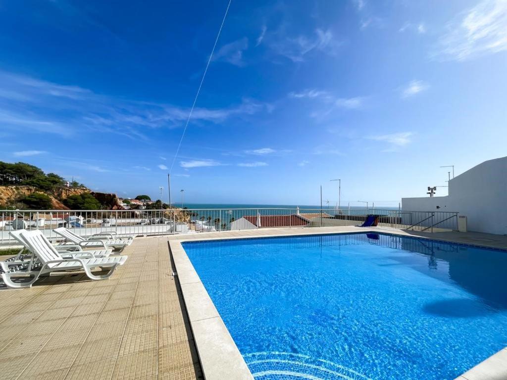 Appartement Magnifique Duplex Avec Piscine En Bord De Mer à Olhos de Agua  Extérieur photo